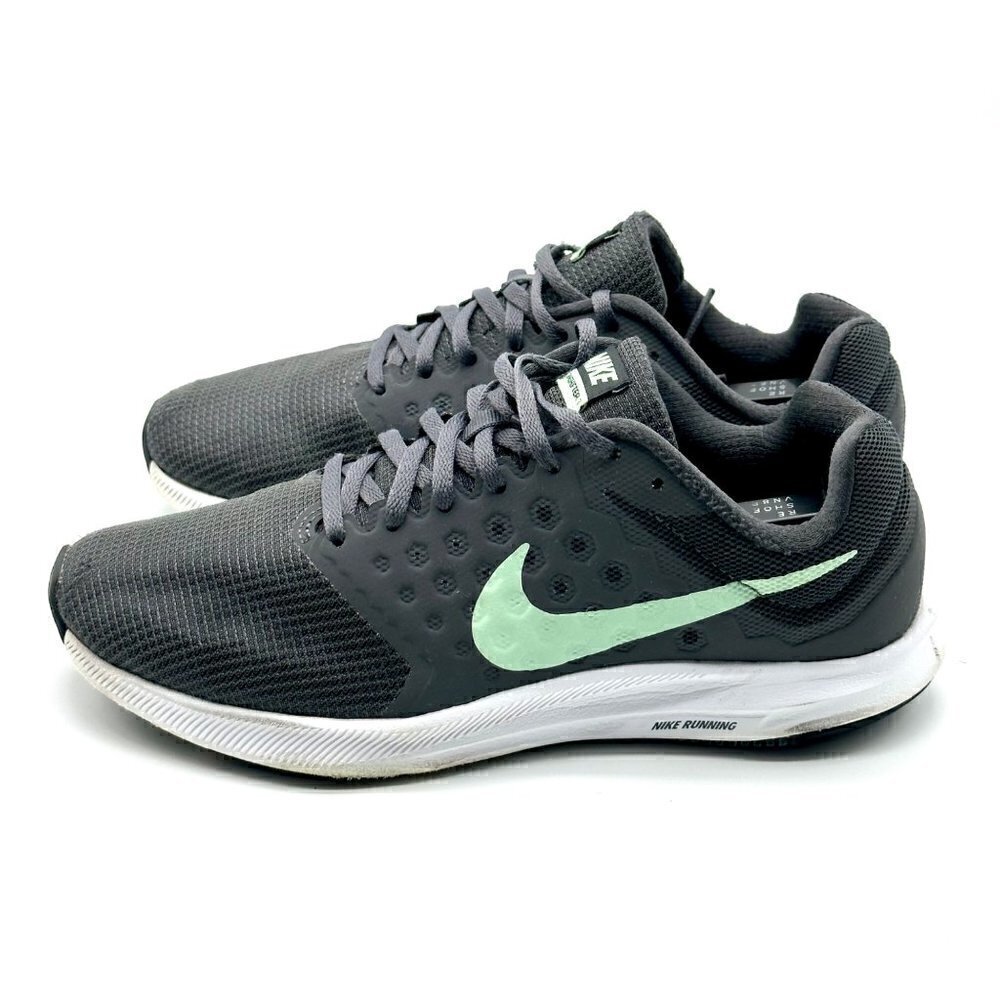 Nike Downshifter 7 Gray & White Athletic Running Sneakers Women’s Size 8.5